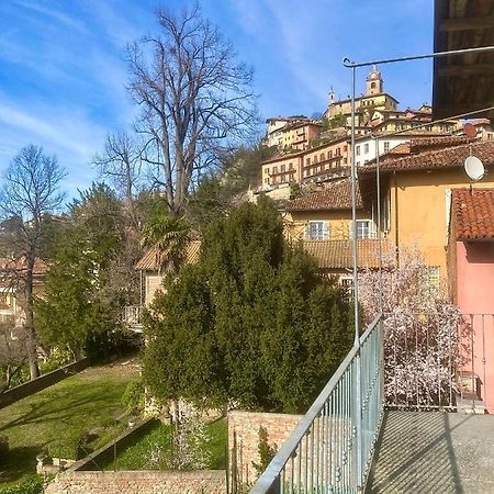 Da Emi - La Casetta In Piazza Monforte dʼAlba Kültér fotó
